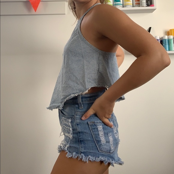 Seersucker halter flowy top - Picture 2 of 3